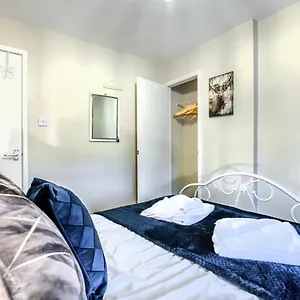 https://sea-salt-cottage.yorkshirehotels.net